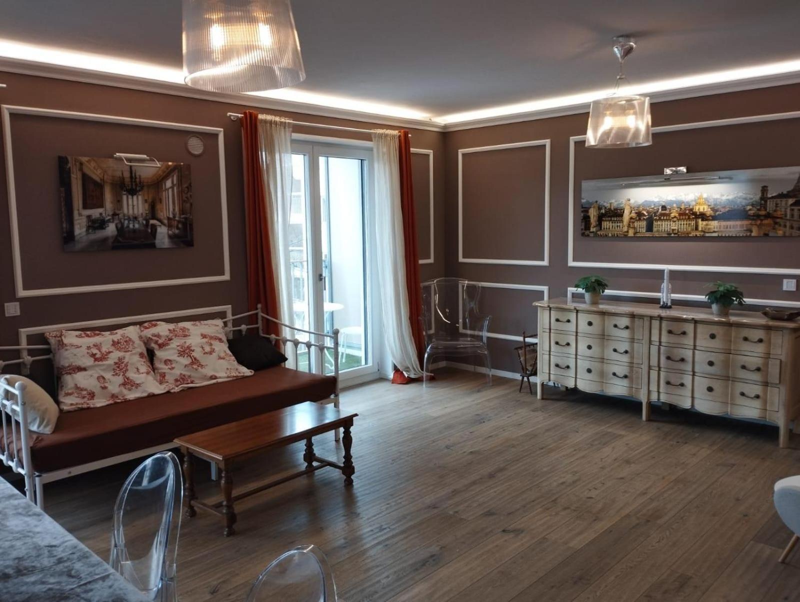 Apartment Amalien 12 Munich